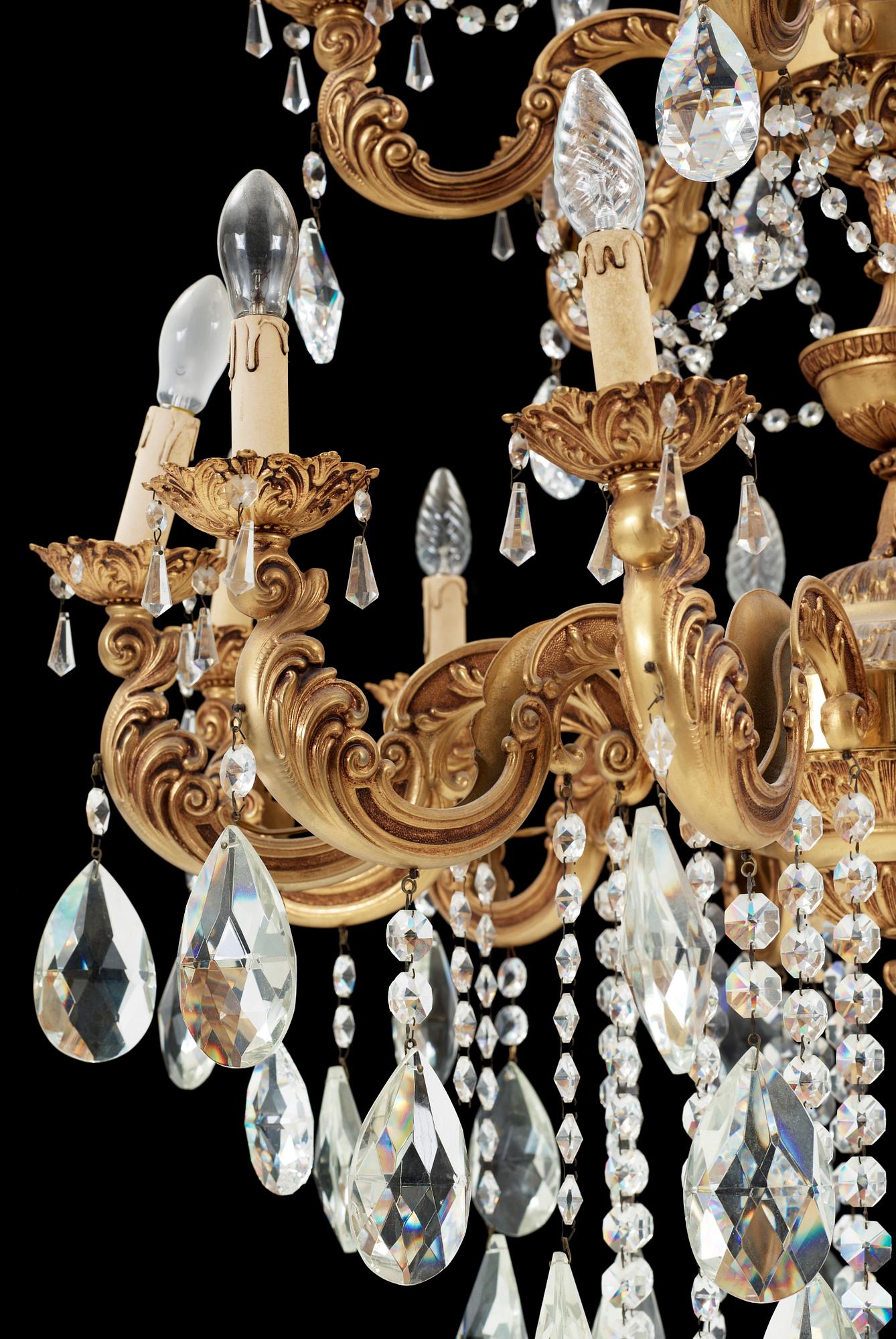 LJUSKRONA, Italien 1900-talets andra hälft. H ca 150.