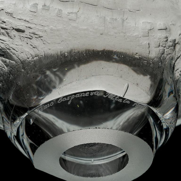 TIMO SARPANEVA, a 'Shadows' sculpture from Finlandia series, signed Timo Sarpaneva, Iittala 1964.