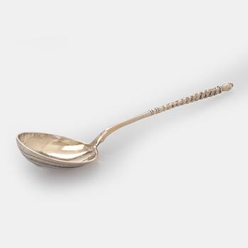 A parcel-gilt silver jam spoon, Moscow 1881.