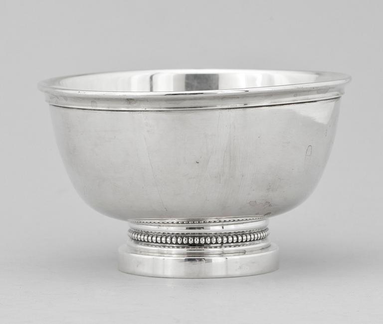 SKÅL, silver, Erik Löfman Lidköping 1988. Vikt ca 177 gram.