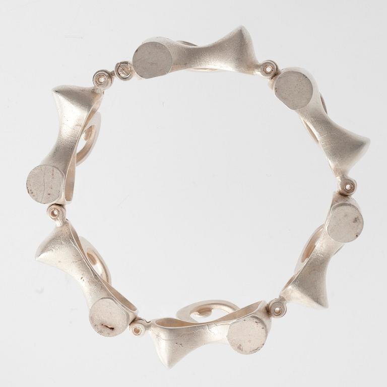 Jorma Laine, A BRACELET, silver, Turun Hopea 1973.