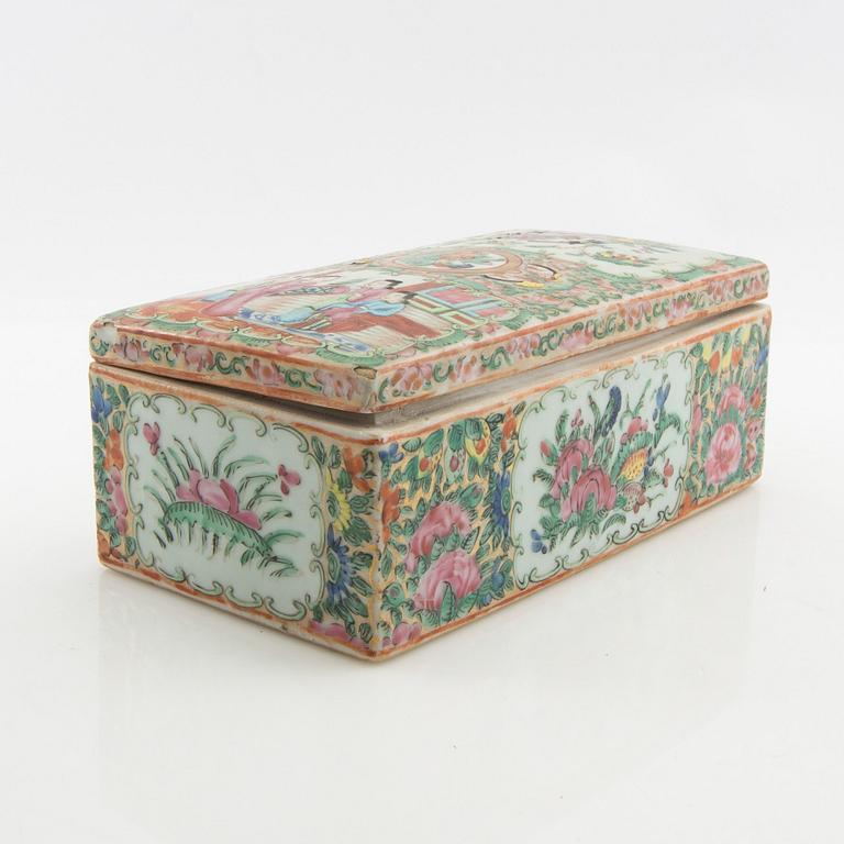 Vase and cover jar, Canton, China 20th century.