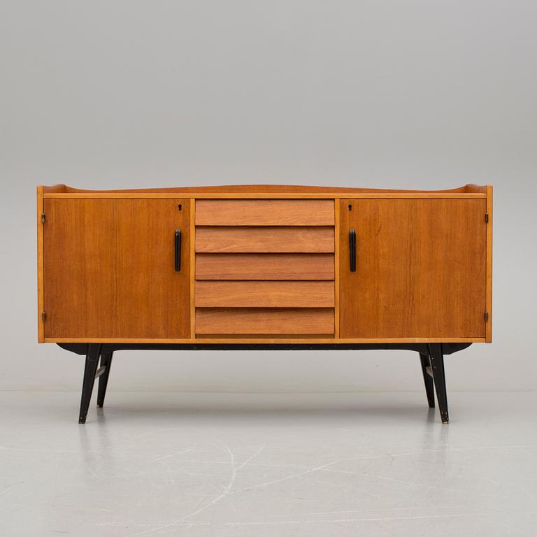SIDEBOARD, 1900-talets andra hälft.