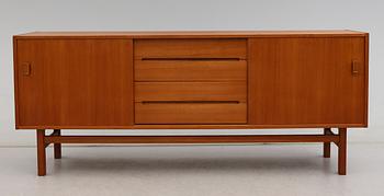 SIDEBOARD, "Arild", Nils Jonsson, Troeds, 1900-talets andra hälft.
