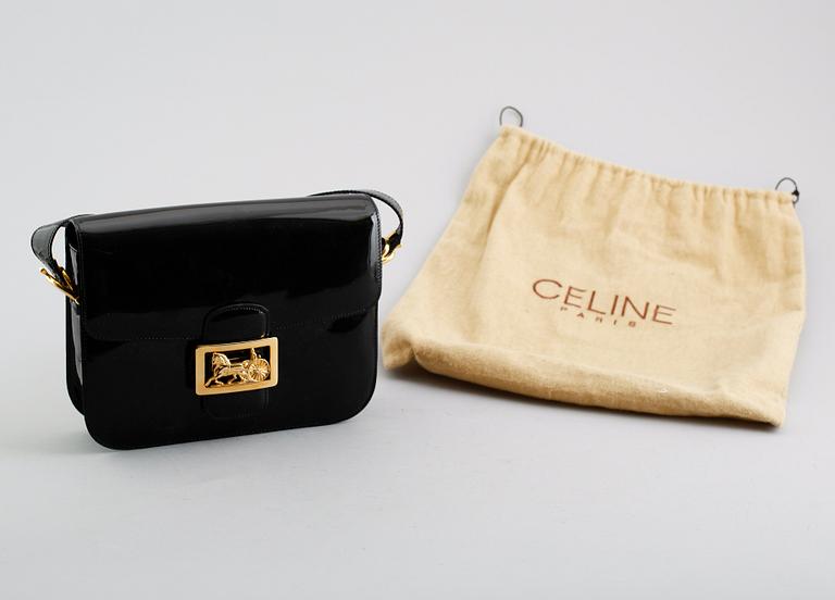 VÄSKA, Céline.
