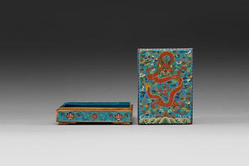 A cloisonne box with cover, Qing dynasty 19th century.