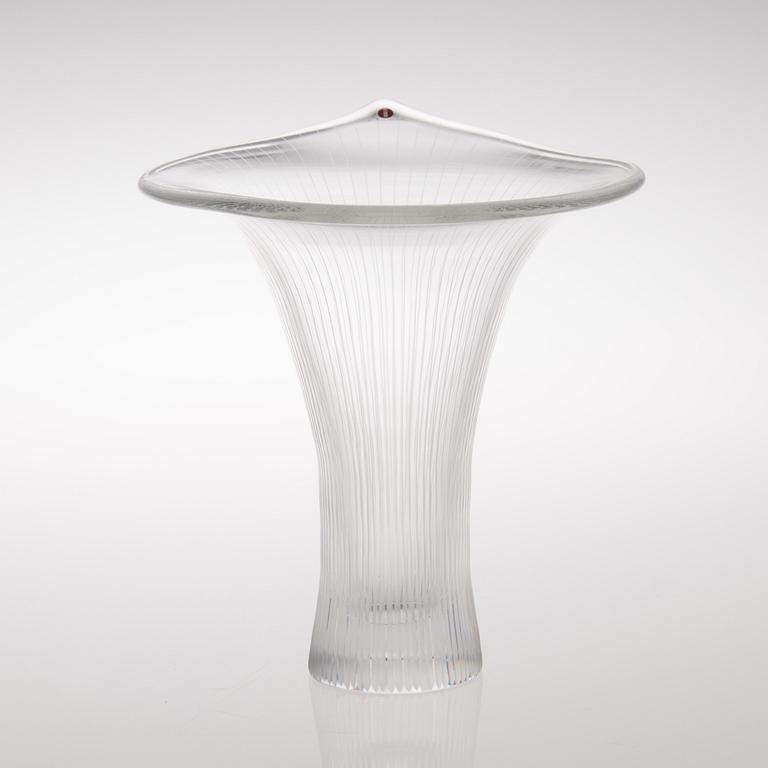 TAPIO WIRKKALA, VAS, glas, "Kantarell", signerad Tapio Wirkkala Iittala 45/1986.