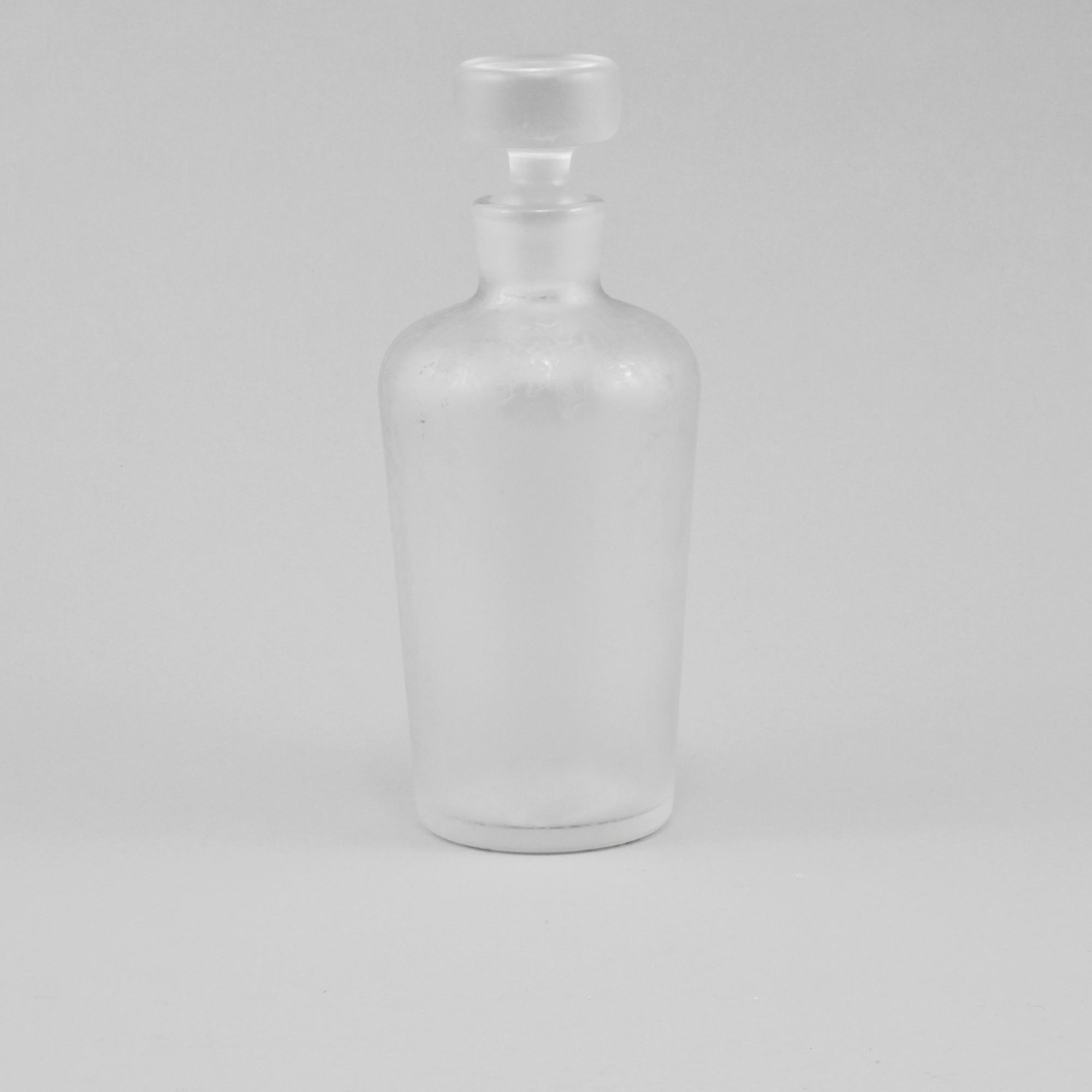 KARAFF, glas, troligen "Iced", Vicke Lindstrand, Orrefors, 1900-tal.