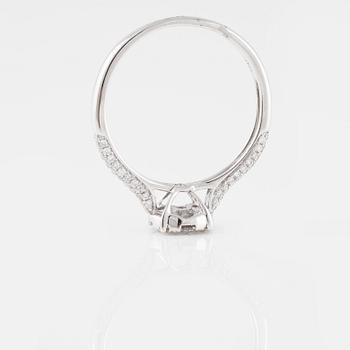 RING, med briljantslipade diamanter ca 0.60 ct.