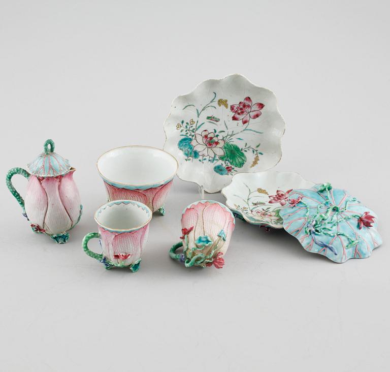 Four peices of chinese porcelain, 18th century.