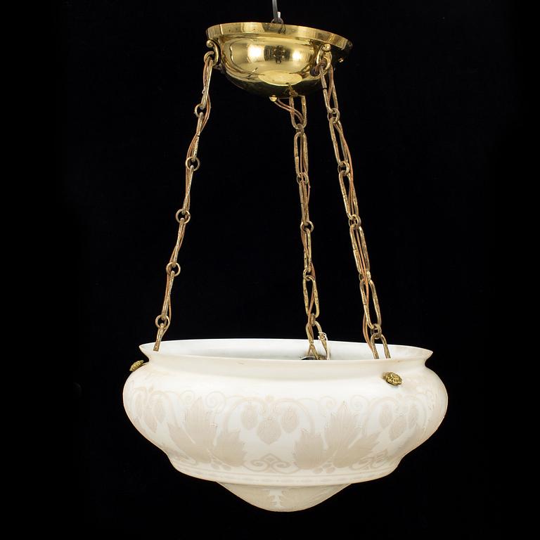 An early 20th century ceiling lamp.