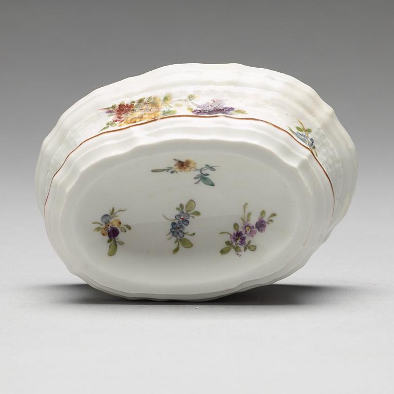 A Meissen salt, 18th century.