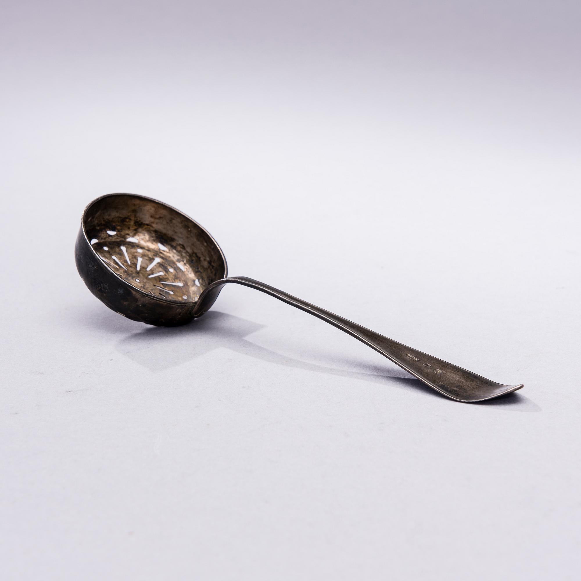 SOCKERSTRÖARE, silver, Anders Gustaf Grenman, 1811-1843, Vasa. 41 g.