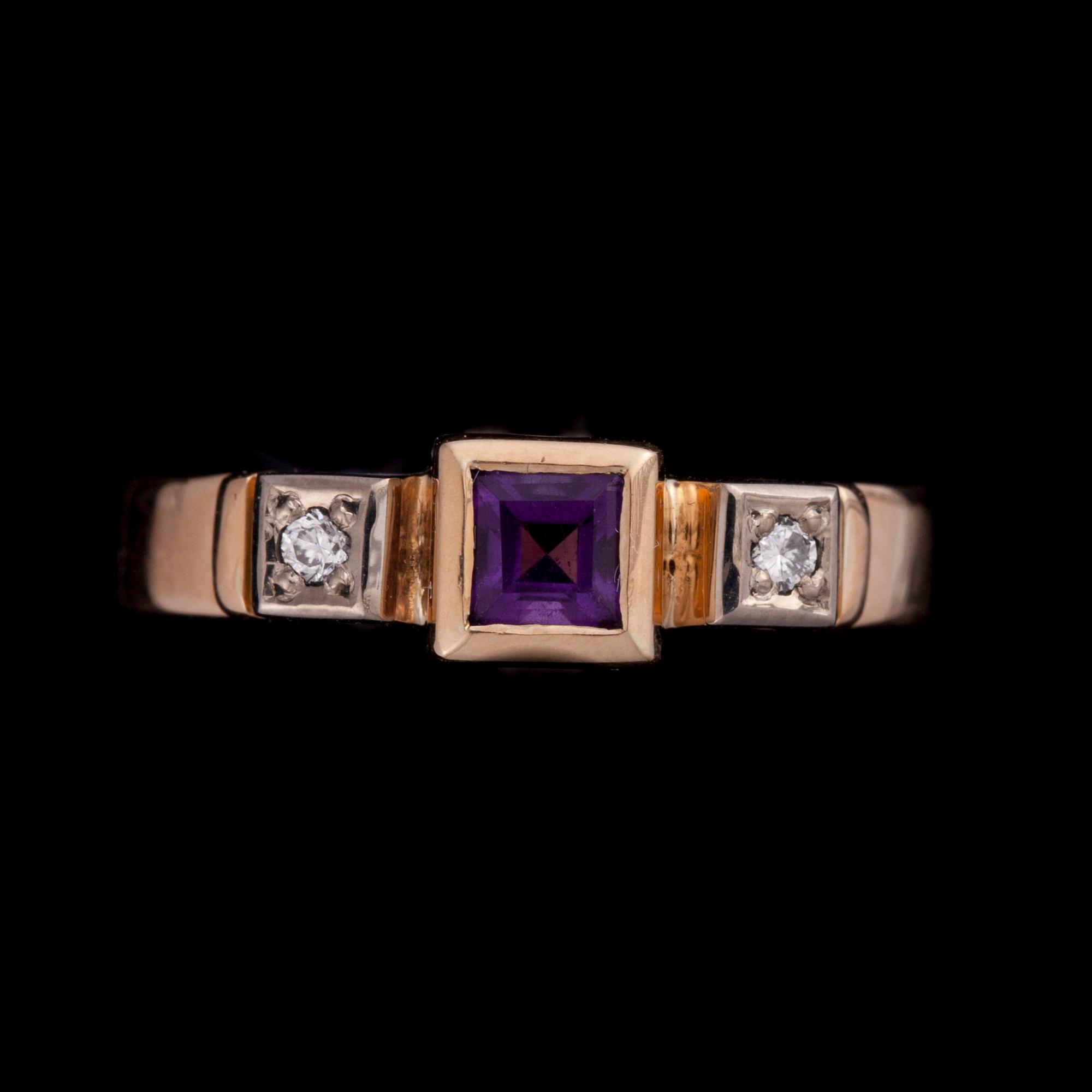 RING, 14K guld, ametist, diamanter tot. ca 0,04 ct. N. Westerback Helsingfors 1962. Vikt 3,1 g.