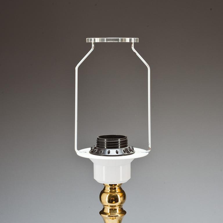 BORDSLAMPOR, ett par, mässing, 1900-talets andra hälft.