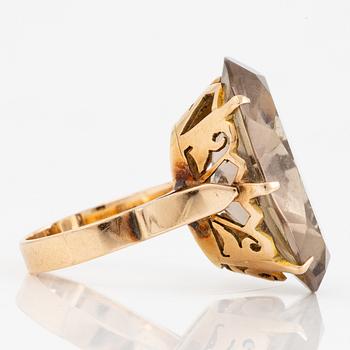 Ring 14K guld med rökkvarts.
