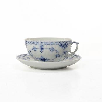 Royal Copenhagen, A 22 piece tea set, half laced and fukll laced, "Musselmalet", Denmark.