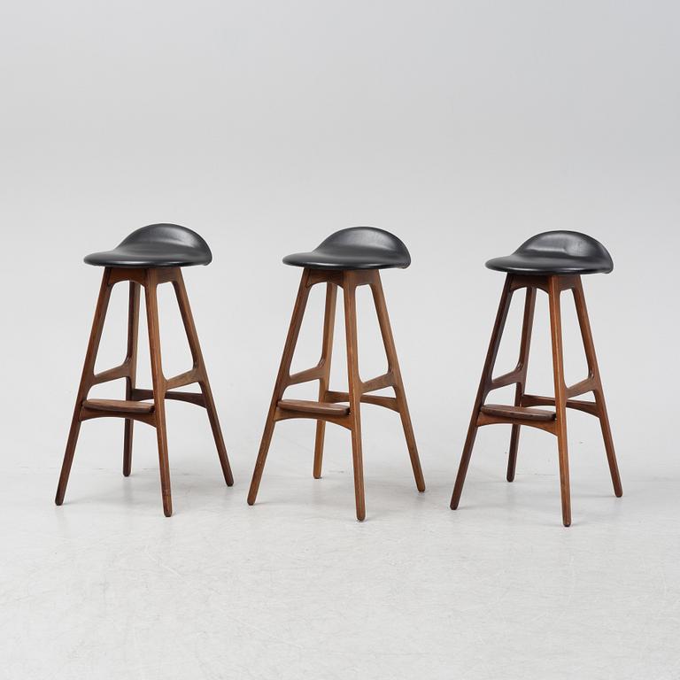 Erik Buch, three model 'OD61' rosewood bar stools from Odense Maskinsnedkeri A-S, Denmark, 1960's.