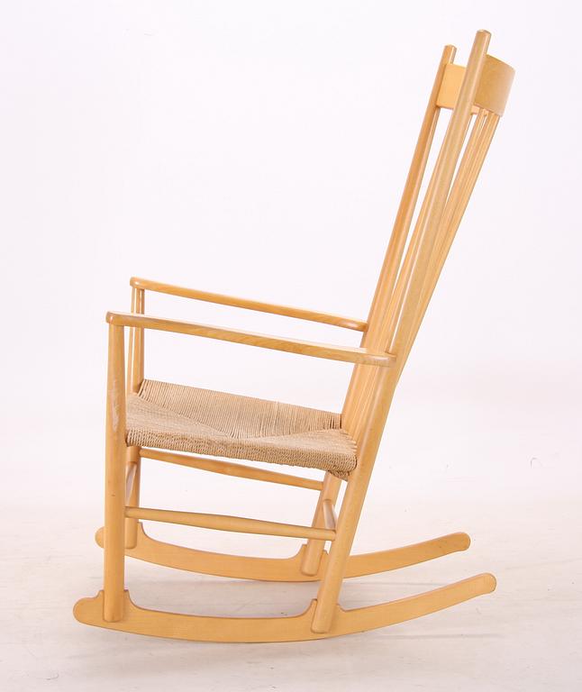 GUNGSTOL, design Hans J Wegner, Danmark.