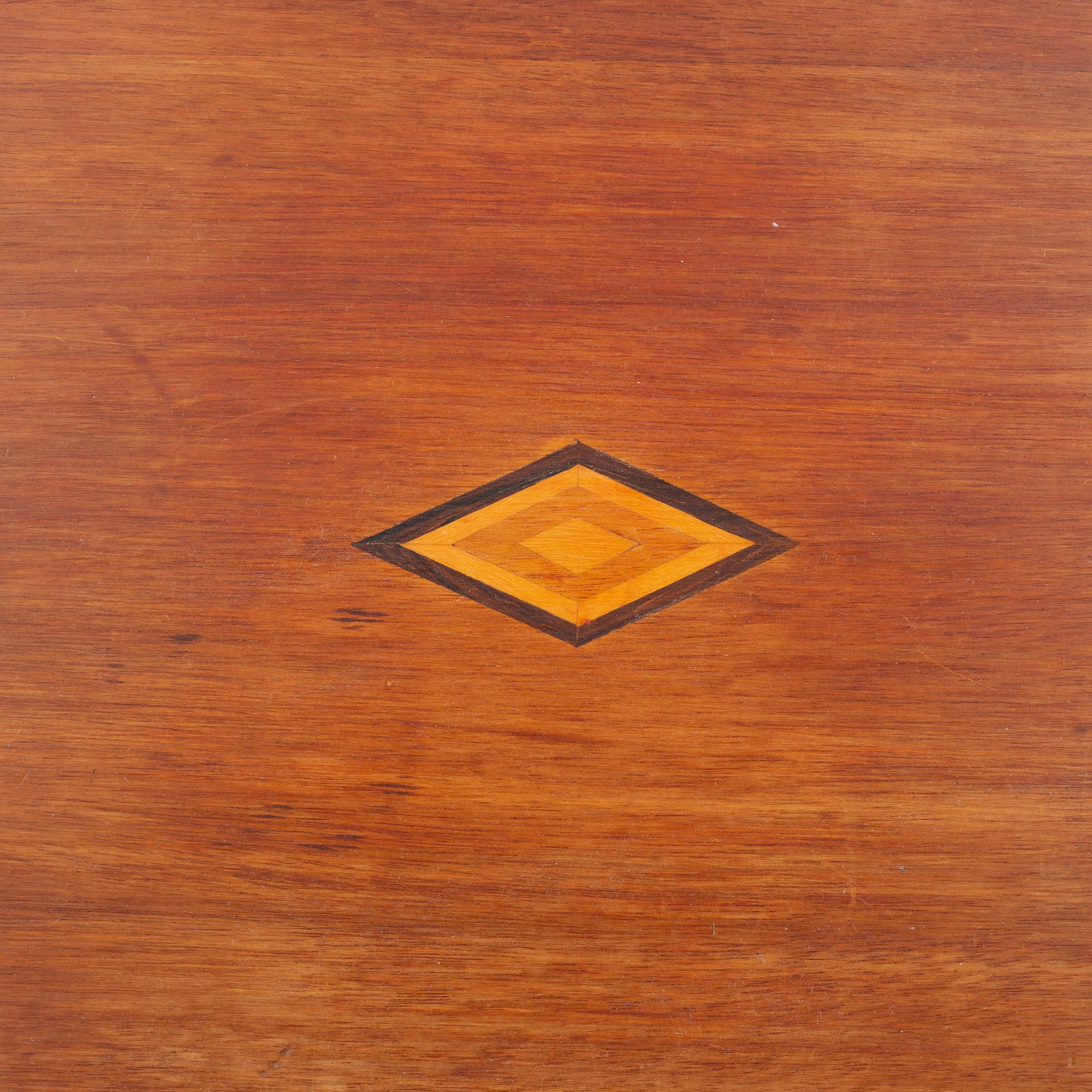 Bord, 1700-talets slut, Sengustavianskt.