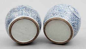 BOJANER, 1 par, porslin, Kina, sent 1900-tal.