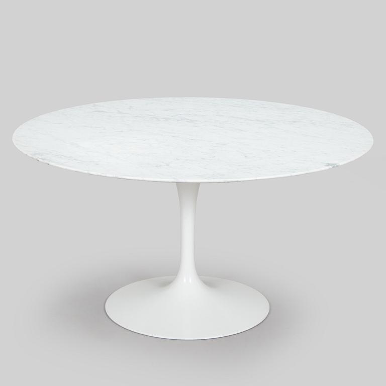 Eero Saarinen, A 'Tulip' furniture set, table with eight chairs, Knoll International, 1970s.