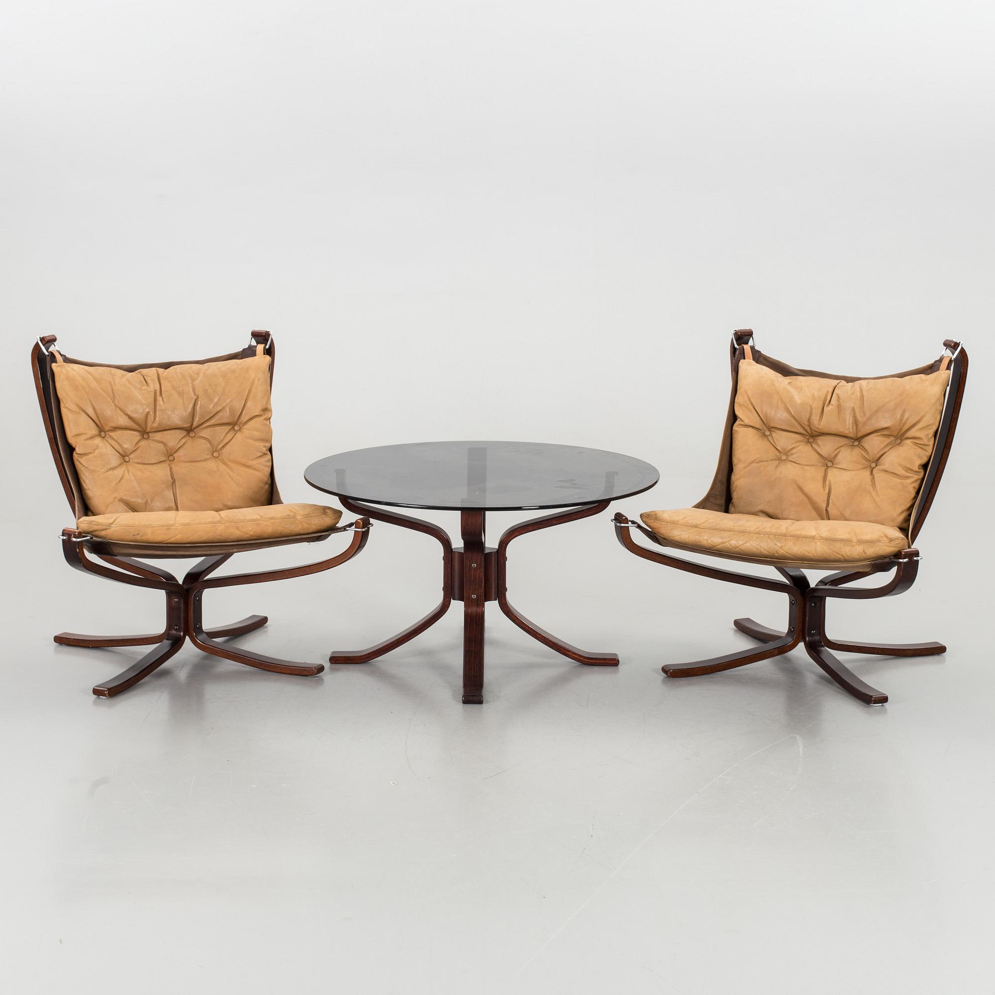 FÅTÖLJER, ett par, OCH BORD, Sigurd Ressel "Falcon", Vatne Möbler Norge, 1970-tal.