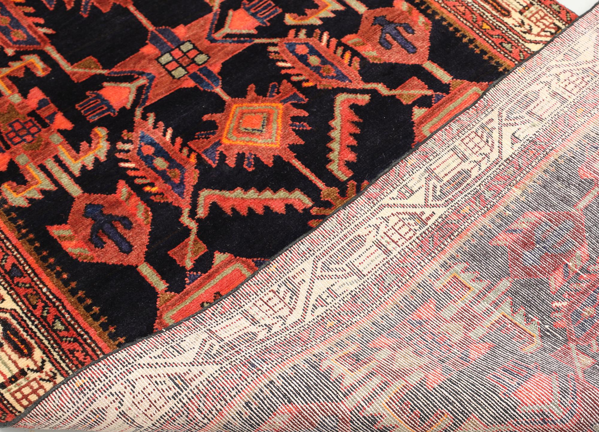 Gallerimatta, Hamadan, ca 495 x 103 cm.