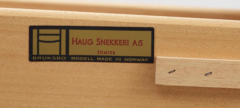 SKRIVBORD samt STOL, 2 delar, Norge samt Danmark, 1960-tal. Bla. Torbjörn Afdal, Bruksbo.