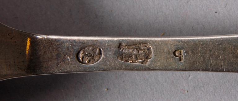 MATSKEDAR, 9 st, silver, mest Söderhamn, bla E. Regnman verksam 1820-1837.