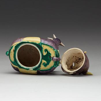 A bisquit censer with cover, Qing dynasty, Kangxi (1662-1722).