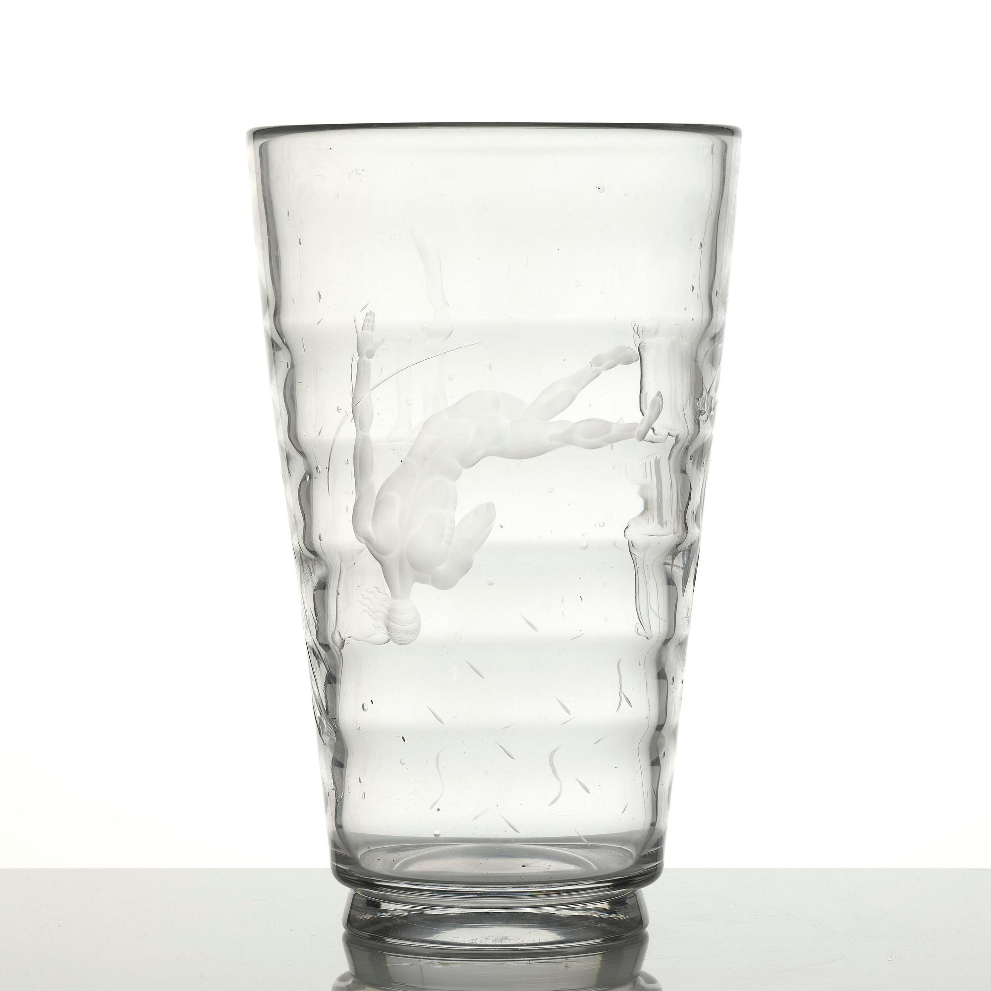 Vicke Lindstrand, a "Pärlfiskare" (Pearl Fisher) engraved glass vase, model 1115, Orrefors, Sweden, 1936.