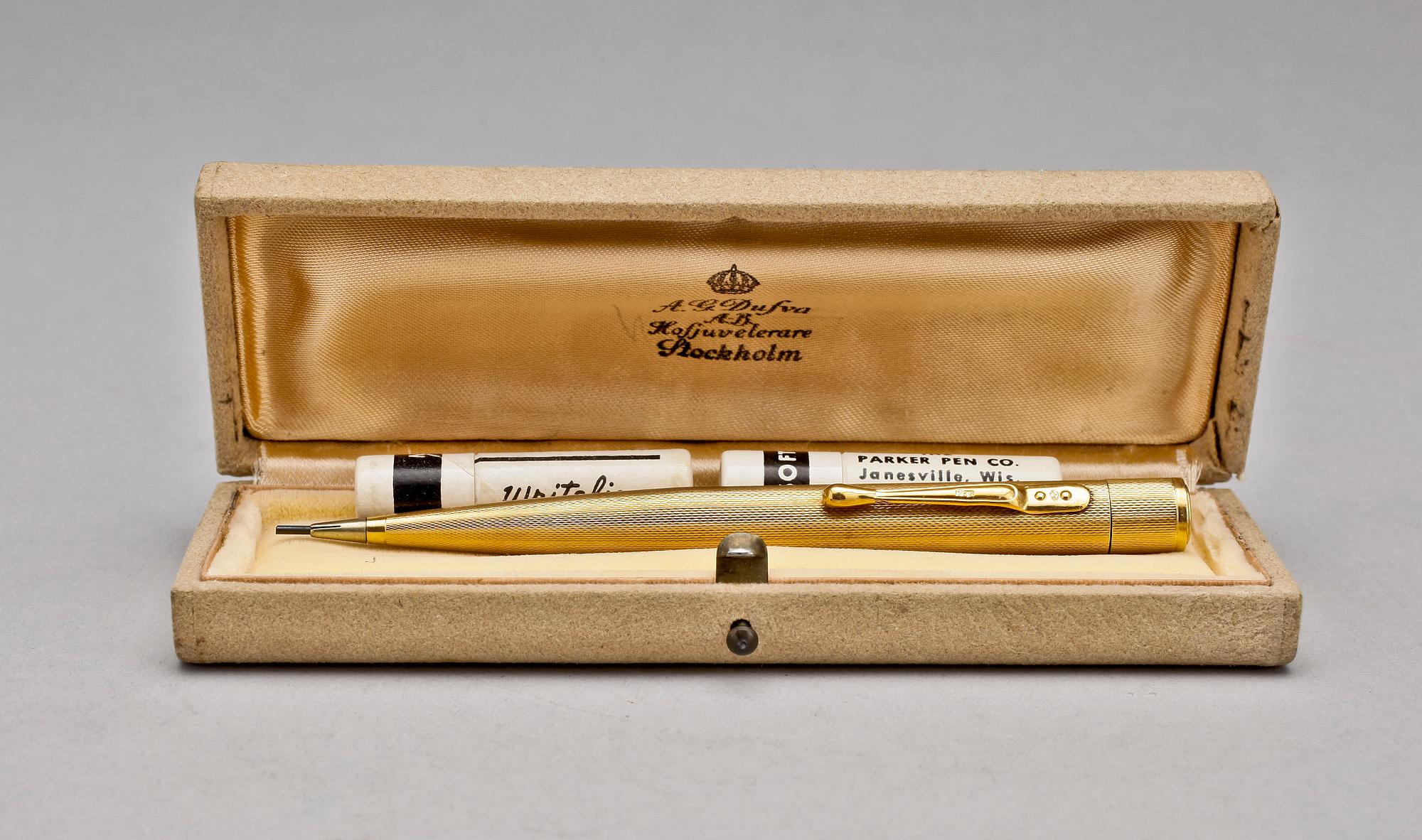 PENNA, delvis guld, 1900-tal.