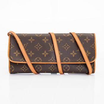 Louis Vuitton, a Monogram 'Pochette Twin' bag.