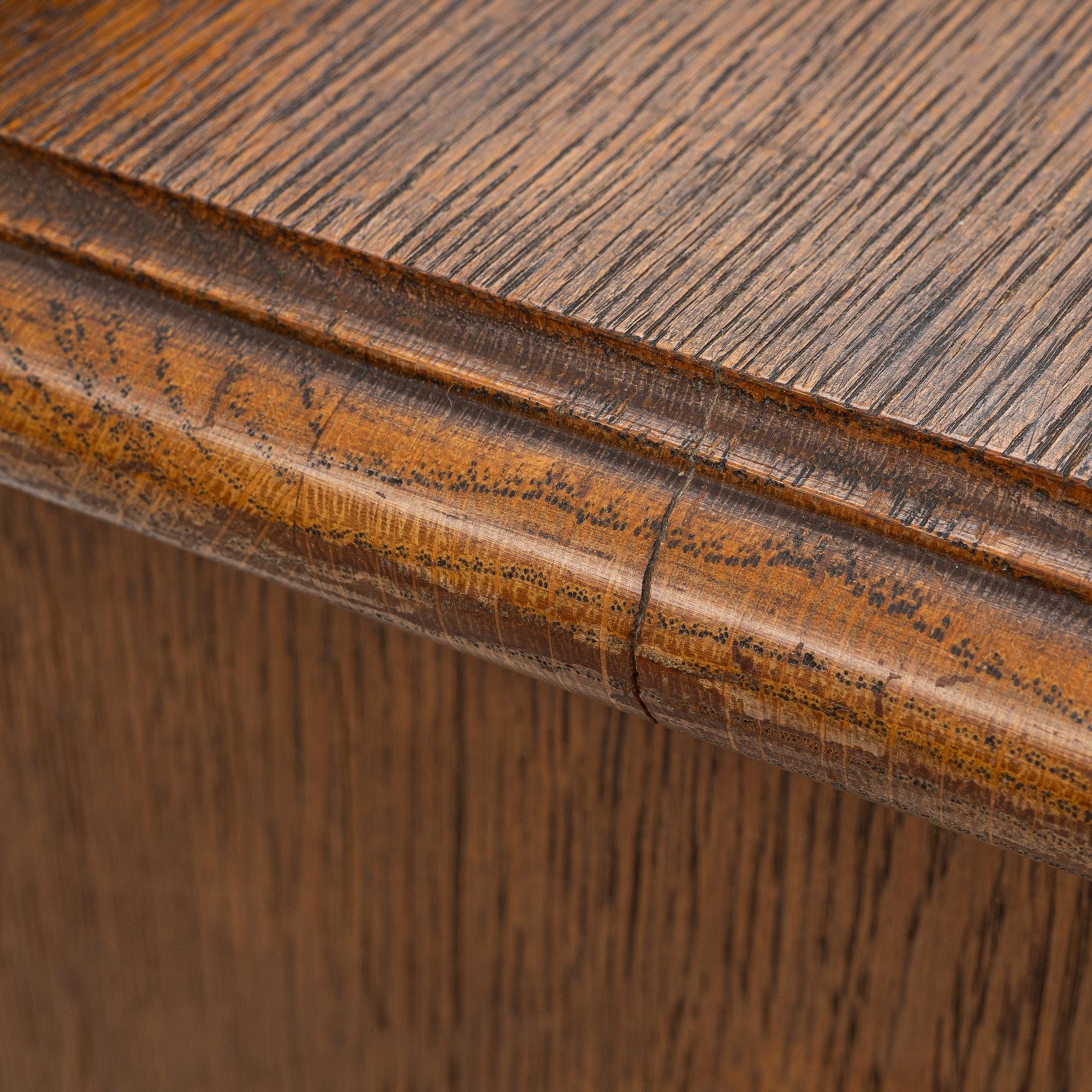 Bookcases, a pair, early 20th century.
