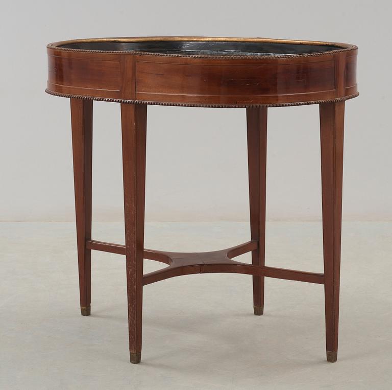 BRICKBORD. Sengustavianskt, omkring år 1800.