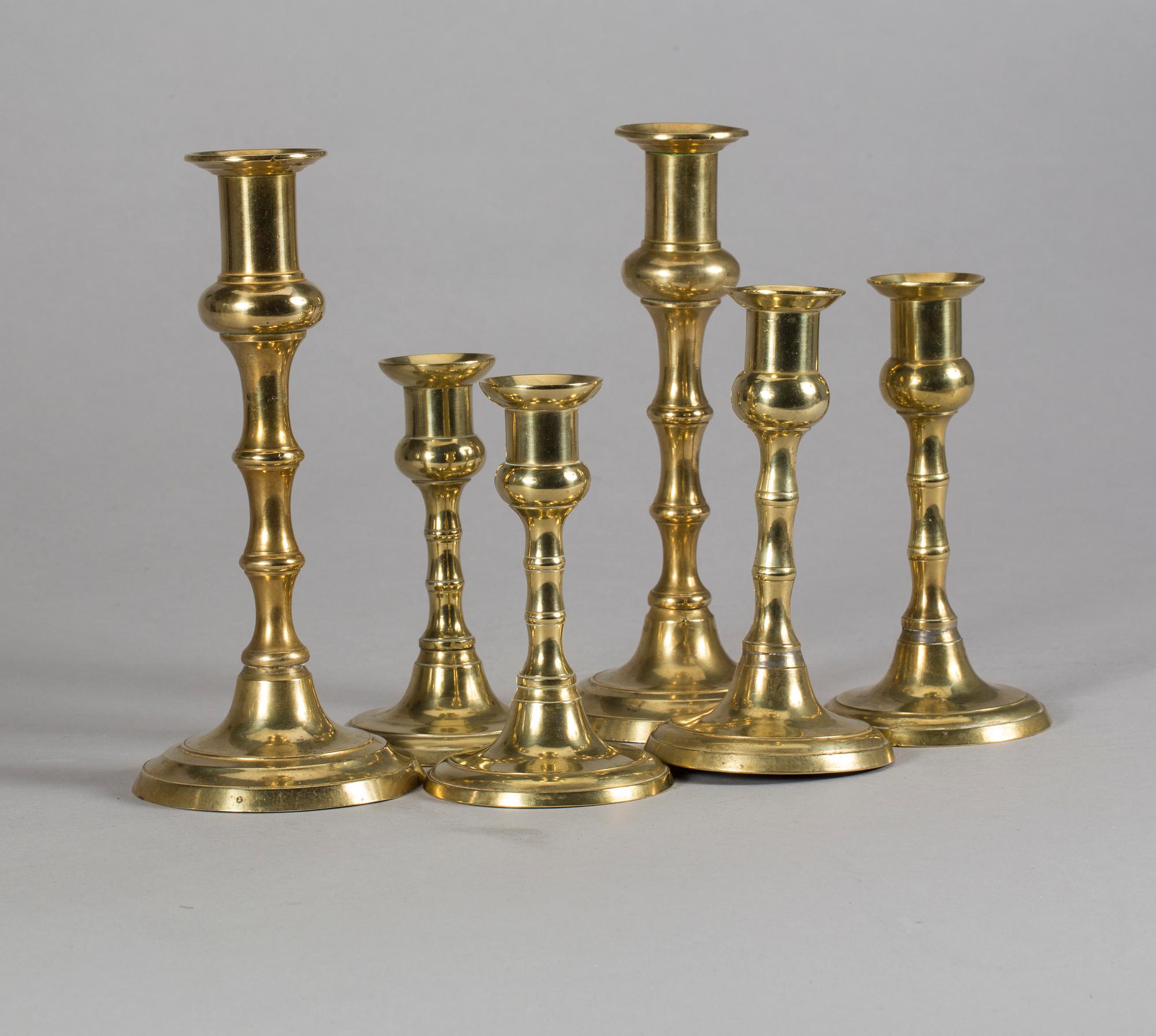 LJUSSTAKAR, tre par, mässing, omkring 1900.