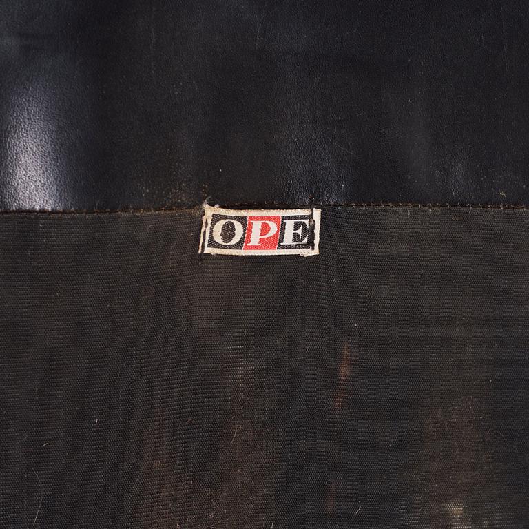 Ib Kofod-Larsen, a 'Sälen' (Seal) armchair, Olof Perssons Fåtöljindustri (OPE), Jönköping, Sweden 1950-60s.