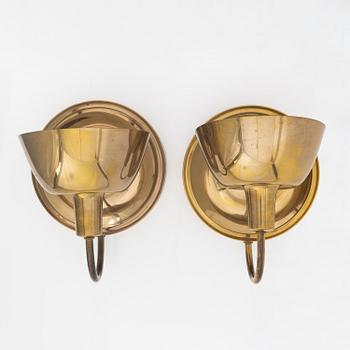 Josef Frank, a pair of model '2389' brass wall lights, Firma Svenskt Tenn.