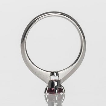 RING, 14K vitguld, turmalin 0,56 ct. Vikt 3,26 g.