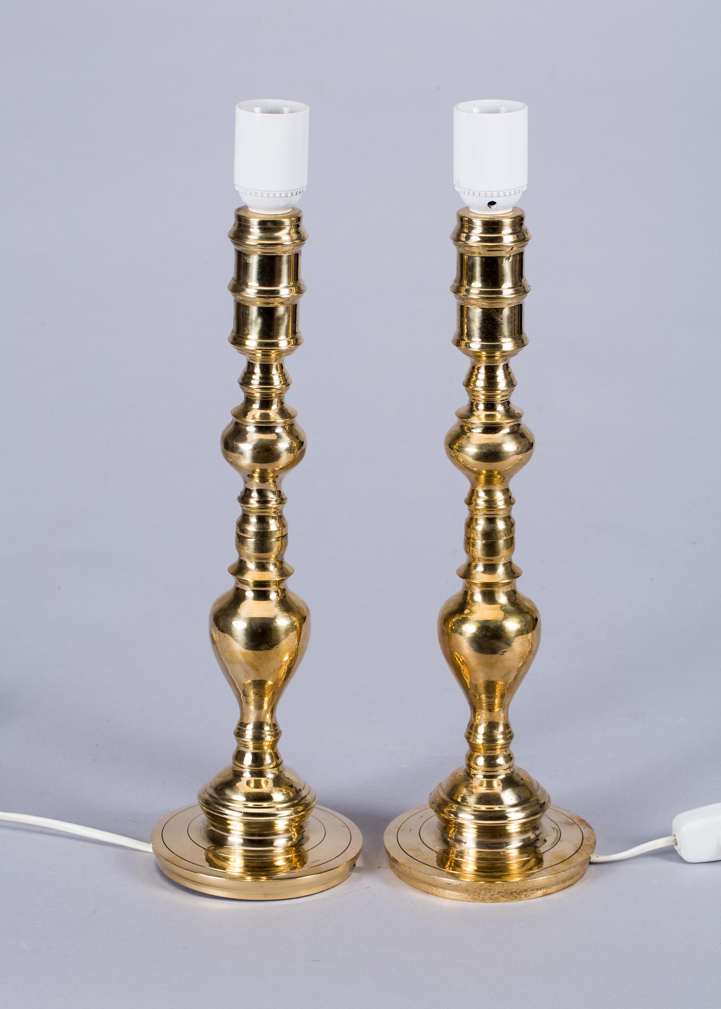 BORDSLAMPOR, ett par, 1900-talets andra hälft.