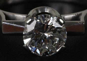 RING, 18K vg, m briljant, 1,33ct.