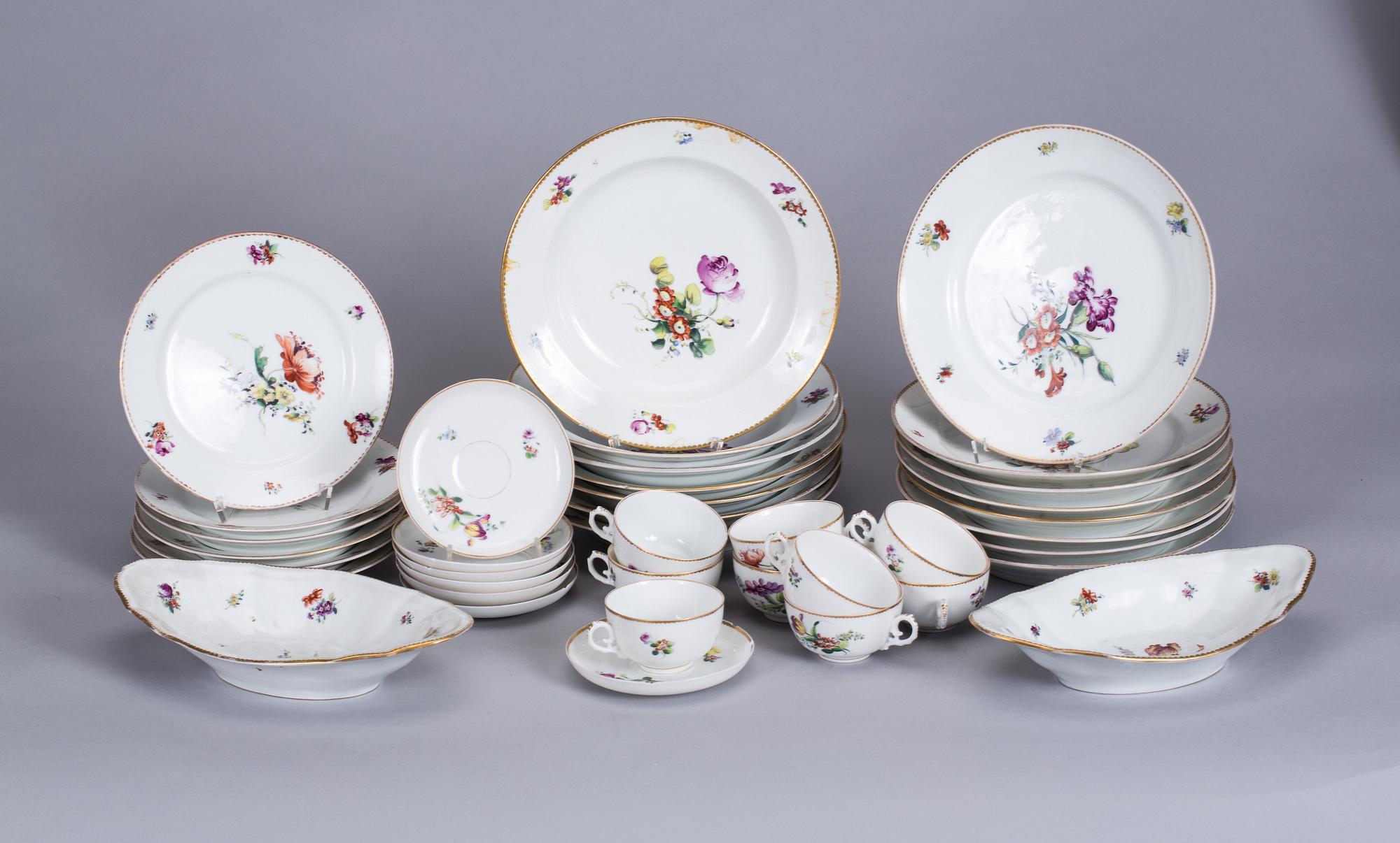 SERVIS, porslin,  Bing & Gröndahl, 141 delar.