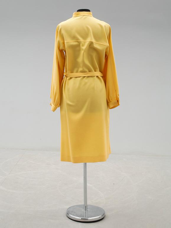 KLÄNNING. Guy Laroche, 1900-talets tredje kvartal.