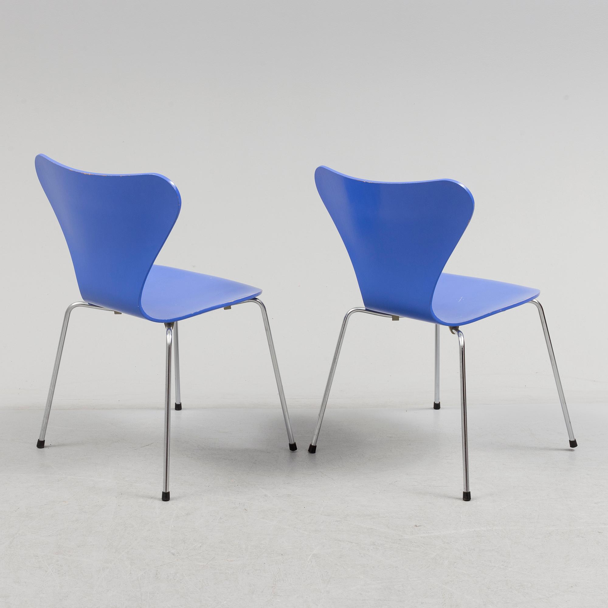 ARNE JACOBSEN, STOLAR, 6 st, "Sjuan". Märkta, Fritz Hansen, Danmark. 1980-tal.