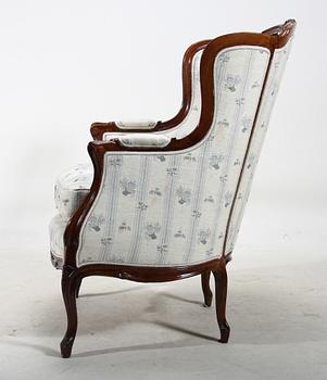 FÅTÖLJ. Louis XV stil 1900-tal.