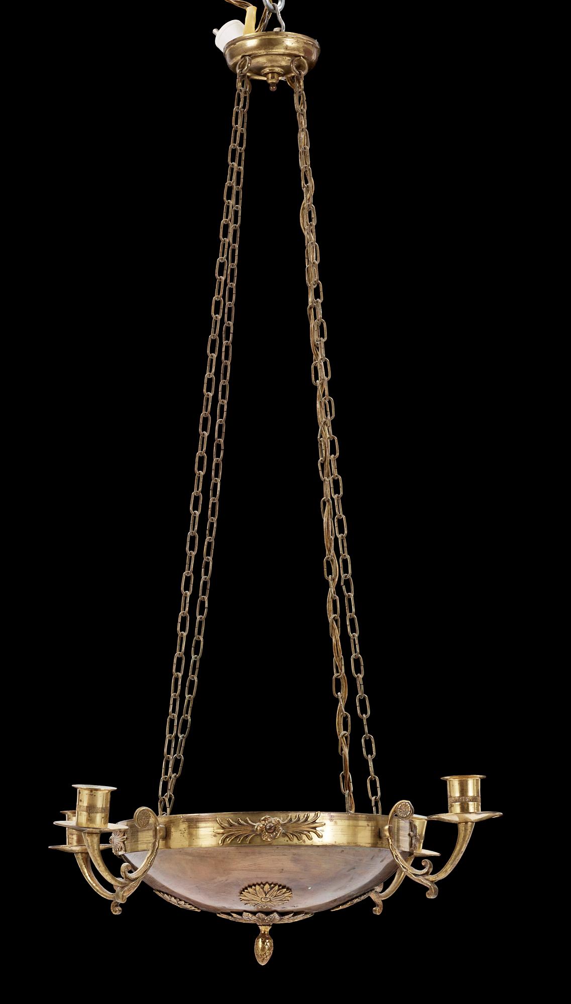 AMPEL, empirestil, 1900-tal. Diameter ca44cm.