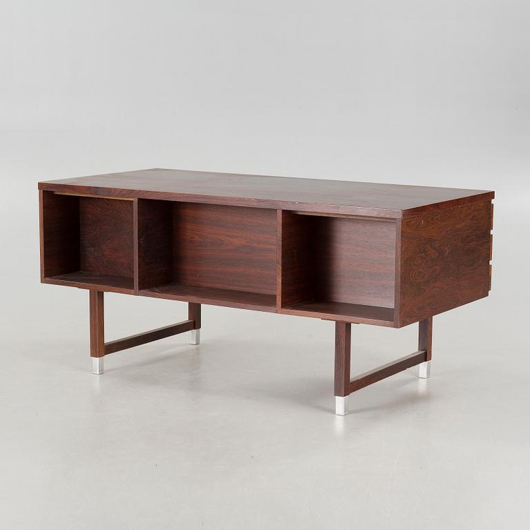 An "EP 401" writing desk, designed by Kai Kristiansen for Feldballes Møbelfabrik in Denmark, 1960/70s.