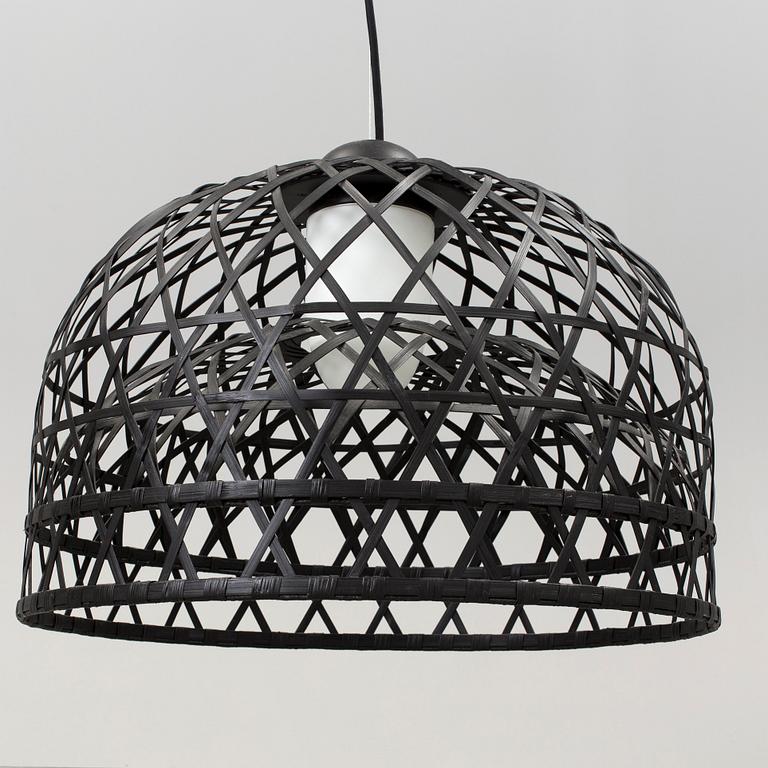 NERI&HU, taklampa, "Emperor", Moooi, 2000-tal. Höjd 117 cm.