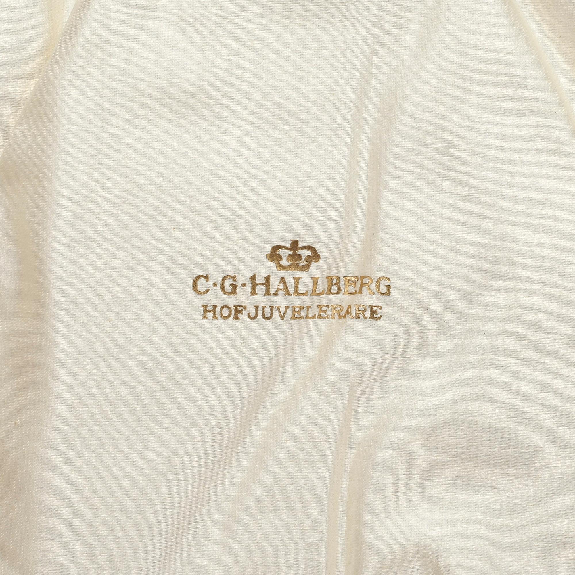 BORDSSKEDAR, 12 st, silver, C. G. Hallberg, Stockholm 1930. Total vikt ca 468 gram.